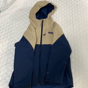 Boys Patagonia size 7-8 H2NO coat. Three in one!